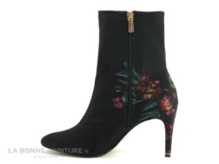 Tamaris 1-25370-23 Black Flower - Bottine Fleurie Talon Haut -Femmes Chaussures Soldes cd24607c73b9e66c561f35ea11d5d5ef img 7398.jpg 139650